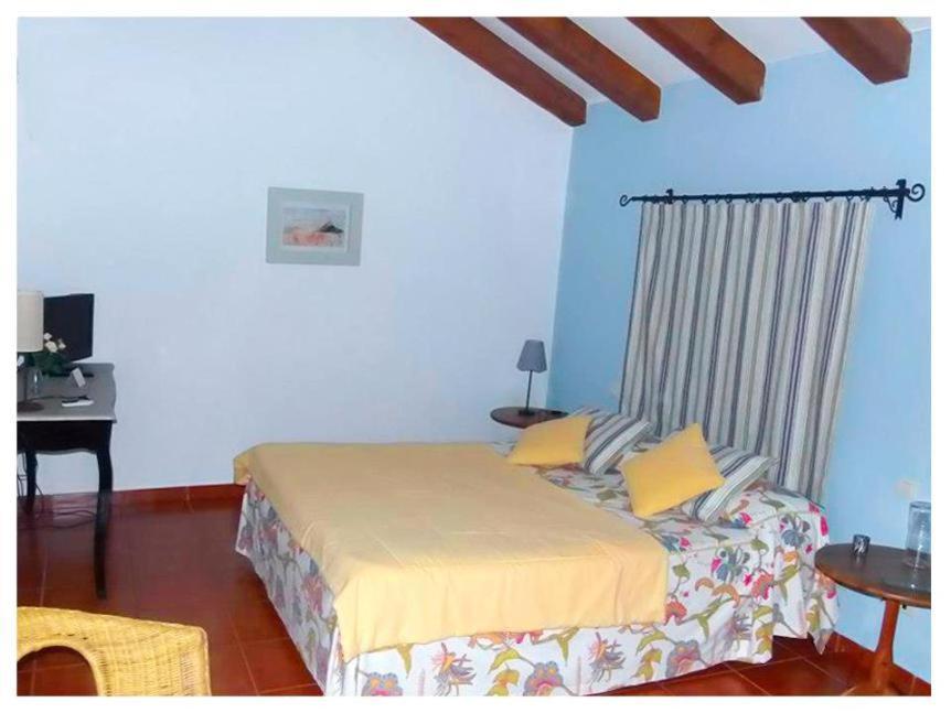 Casa Rural Valdevilano La Roca de la Sierra Buitenkant foto